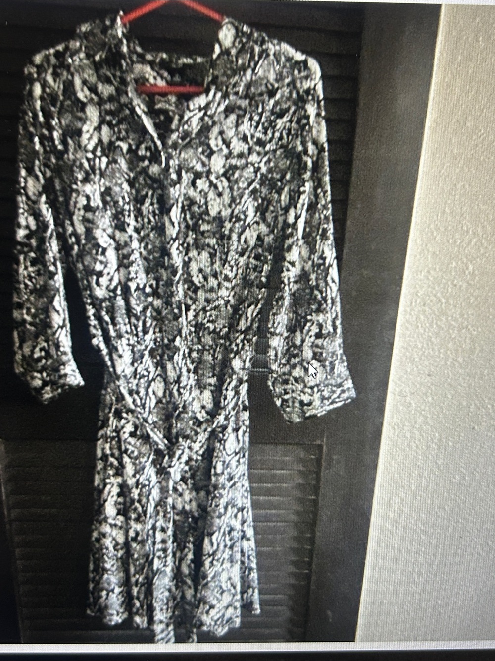 AGB Black and White Long-Sleeve Printed Tie-Front Dress